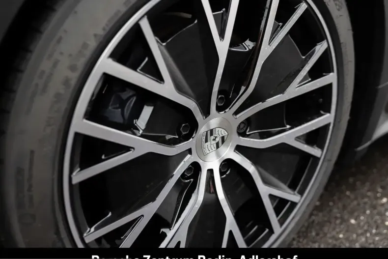 Porsche Taycan din 2024 cu 28.006 km - oferta POR214079 - foto 19