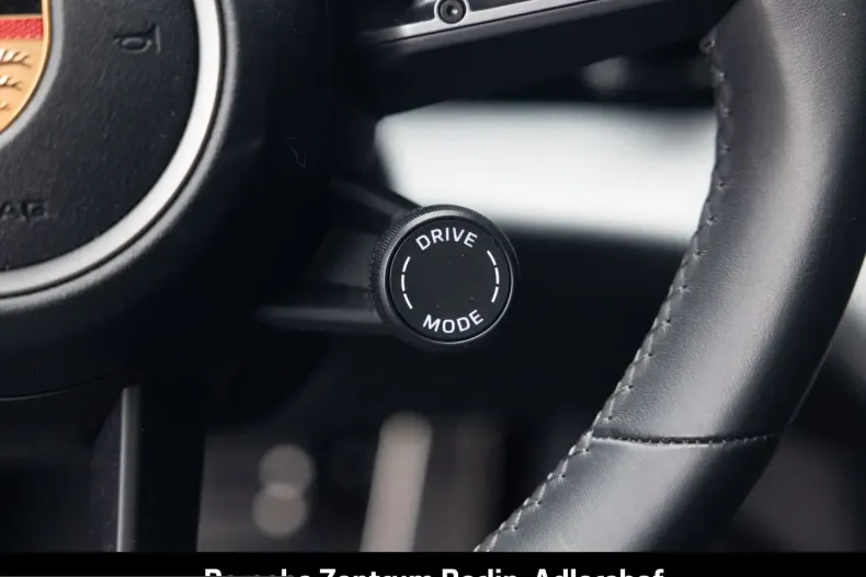 Porsche Taycan din 2024 cu 28.006 km - oferta POR214079 - foto 32