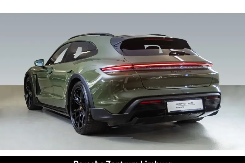 Porsche Taycan din 2023 cu 29.990 km - oferta POR214087 - foto 3