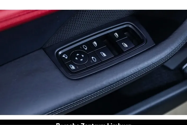 Porsche Taycan din 2023 cu 29.990 km - oferta POR214087 - foto 26