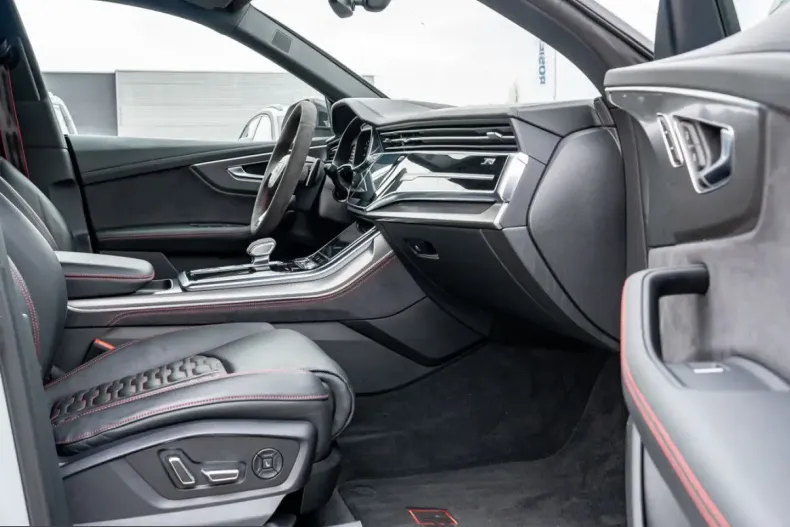 Audi RSQ8 din 2023 cu 38.171 km - oferta AUD214091 - foto 2