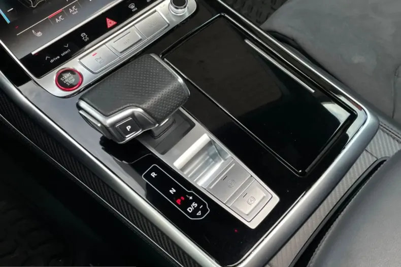 Audi RSQ8 din 2023 cu 50.900 km - oferta AUD214095 - foto 16