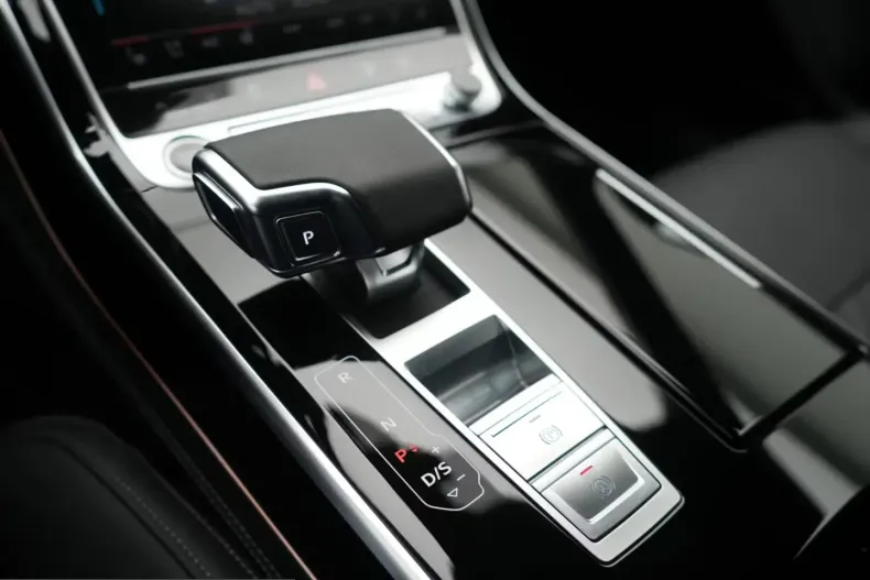 Audi A8 din 2024 cu 3.494 km - oferta AUD214096 - foto 18