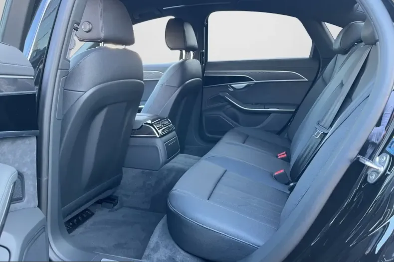 Audi A8 din 2025 cu 3.990 km - oferta AUD214098 - foto 13