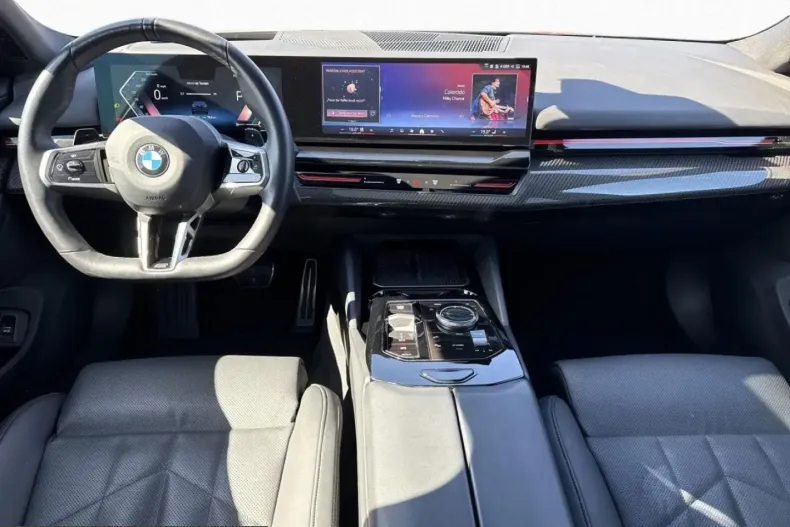BMW 540 (Seria 5) din 2025 cu 37.272 km - oferta BMW214099 - foto 13
