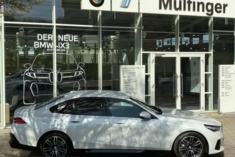 BMW 540 (Seria 5) din 2025 cu 13.440 km - oferta BMW214100 - foto 4