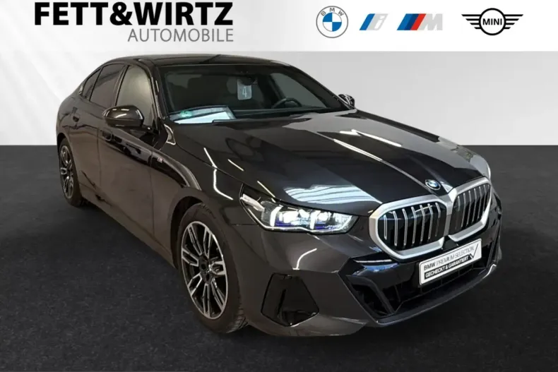 BMW 540 (Seria 5) din 2024 cu 19.824 km - oferta BMW214101 - foto 1