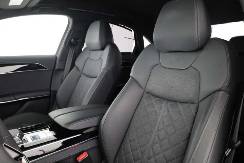 Audi A8 din 2024 cu 6.044 km - oferta AUD214102 - foto 24