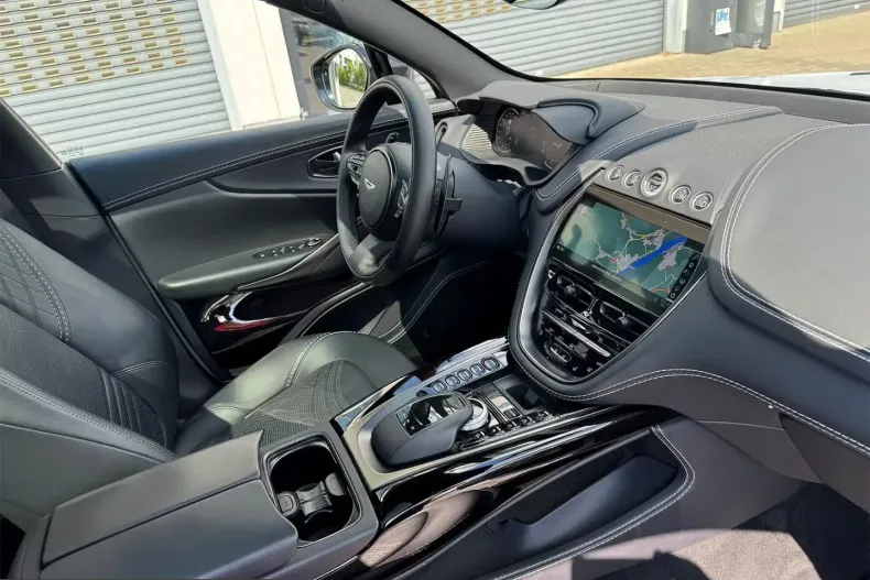 Aston Martin DBX din 2023 cu 46.250 km - oferta AST214104 - foto 19