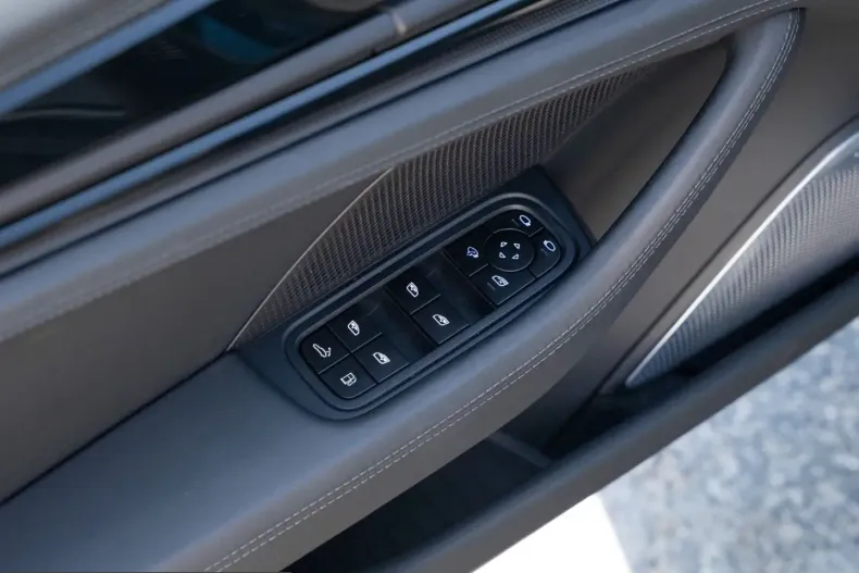 Porsche Panamera din 2024 cu 35.400 km - oferta POR214112 - foto 23