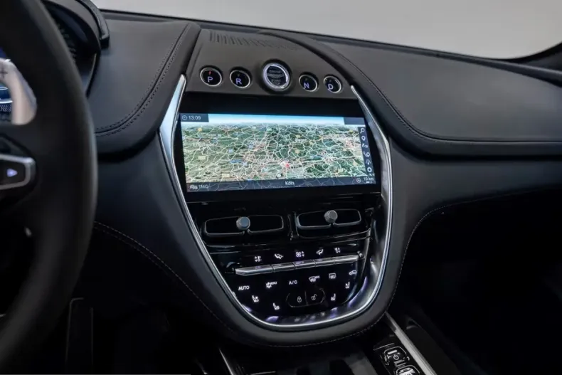 Aston Martin DBX din 2024 cu 19.900 km - oferta AST214118 - foto 24