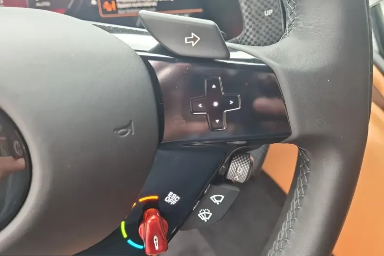 Ferrari Roma din 2025 cu 1.620 km - oferta FER214121 - foto 17