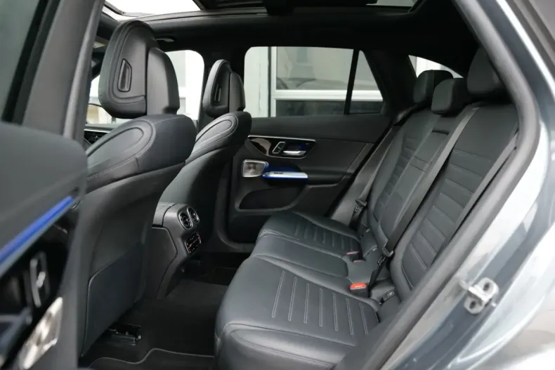 Mercedes-Benz GLC 400 (Clasa GLC) din 2023 cu 74.227 km - oferta MER214133 - foto 24