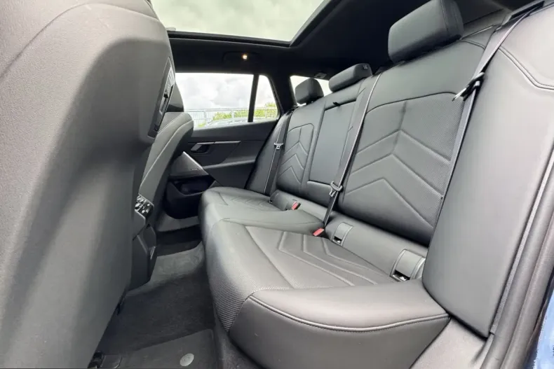BMW 520 (Seria 5) din 2025 cu 23.918 km - oferta BMW214141 - foto 8
