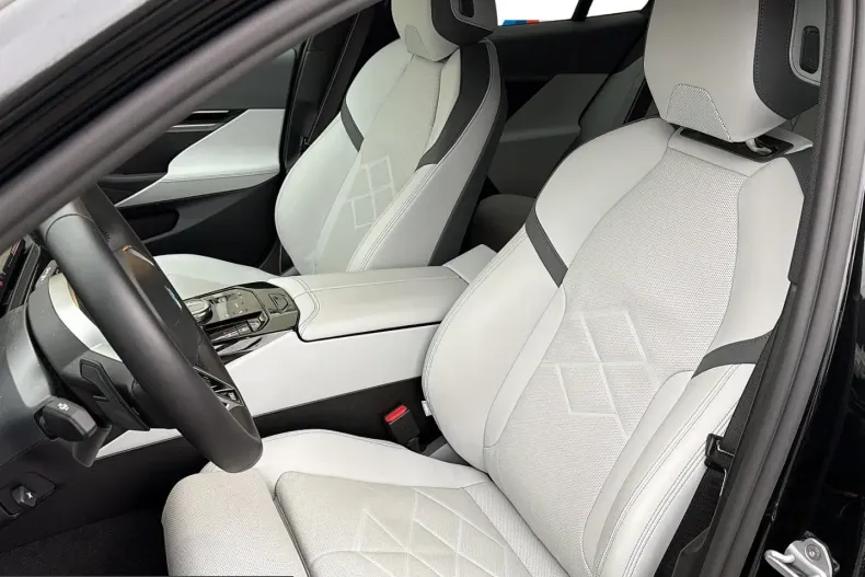 BMW 540 (Seria 5) din 2025 cu 20.466 km - oferta BMW214143 - foto 10