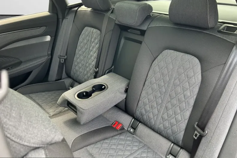 Audi A6 din 2025 cu 13.900 km - oferta AUD214146 - foto 11