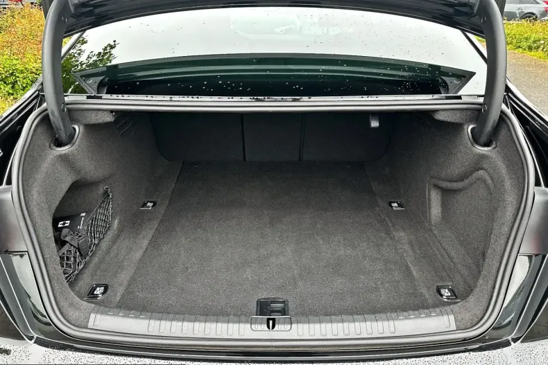 Audi A6 din 2025 cu 18.290 km - oferta AUD214152 - foto 27