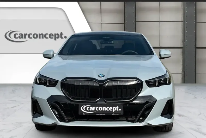 BMW 540 (Seria 5) din 2025 cu 25.566 km - oferta BMW214153 - foto 3