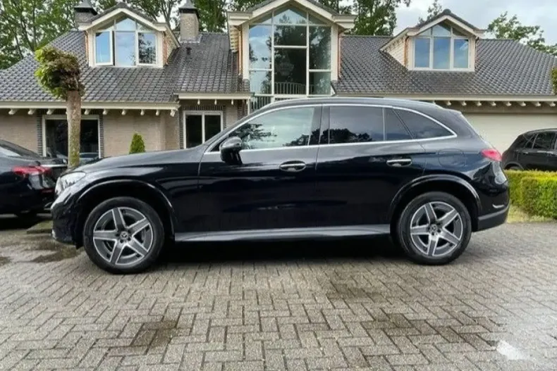 Mercedes-Benz GLC 300 (Clasa GLC) din 2023 cu 78.079 km - oferta MER214162 - foto 2