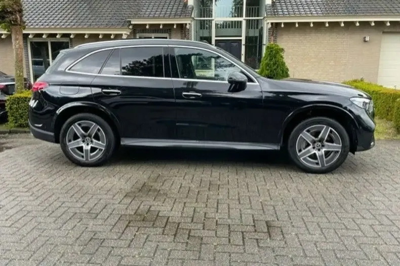 Mercedes-Benz GLC 300 (Clasa GLC) din 2023 cu 78.079 km - oferta MER214162 - foto 5