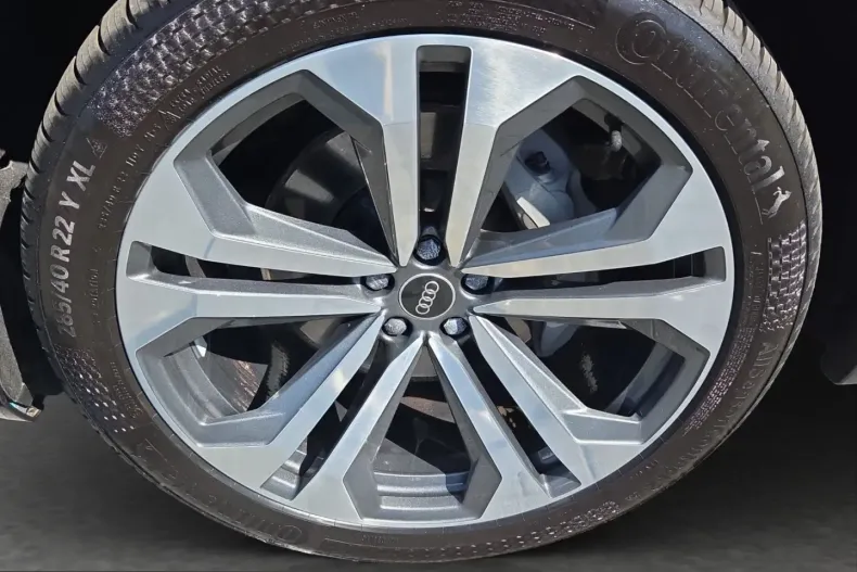Audi Q8 din 2022 cu 70.818 km - oferta AUD214163 - foto 14