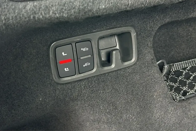 Audi SQ8 din 2021 cu 89.990 km - oferta AUD214165 - foto 39
