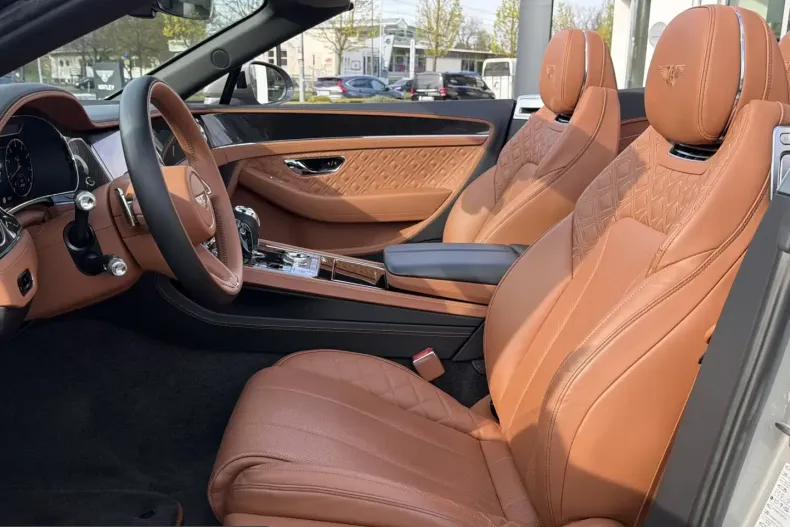 Bentley Continental GTC din 2023 cu 47.330 km - oferta BEN214168 - foto 10