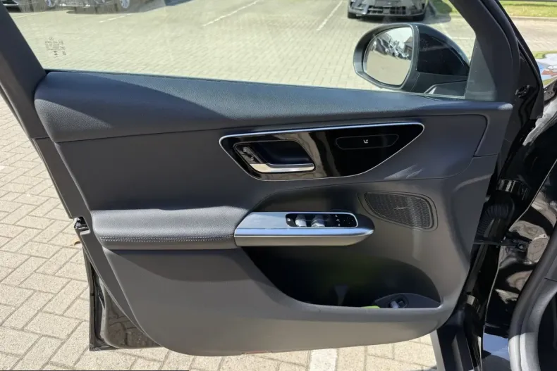 Mercedes-Benz GLC 200 (Clasa GLC) din 2023 cu 85.014 km - oferta MER214174 - foto 15