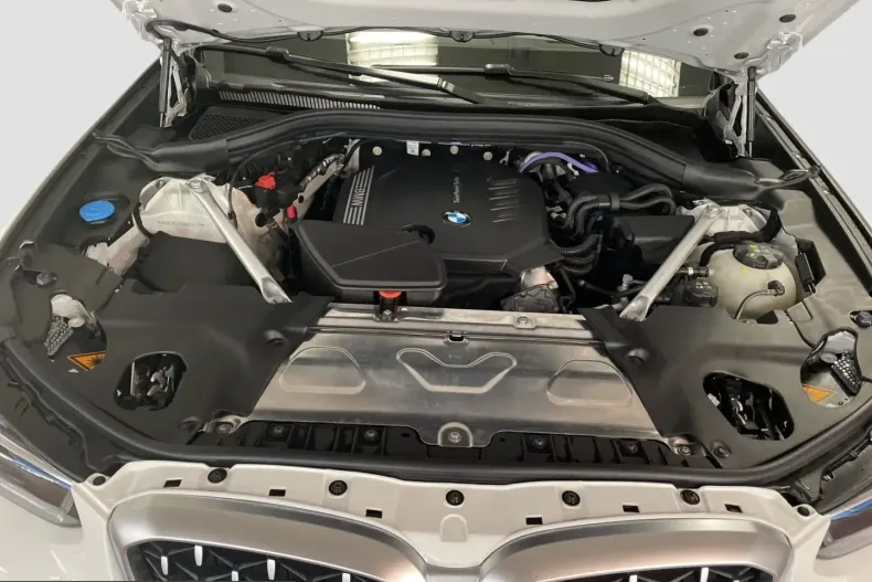 BMW X4 (Seria X) din 2025 cu 18.907 km - oferta BMW214196 - foto 12