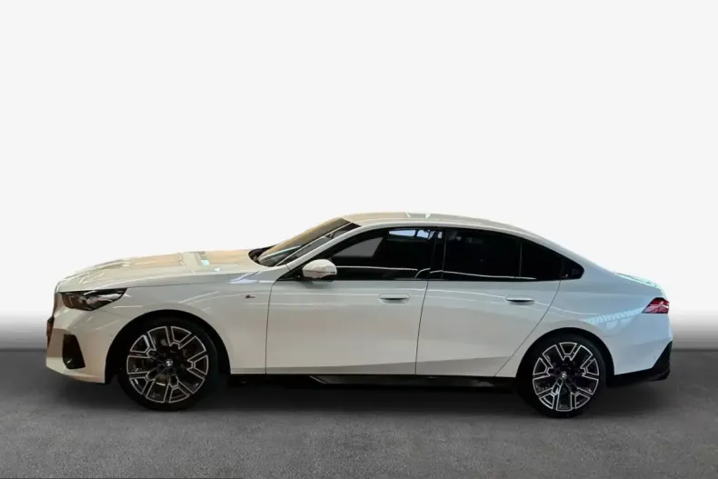 BMW 520 (Seria 5) din 2025 cu 28.000 km - oferta BMW214199 - foto 3