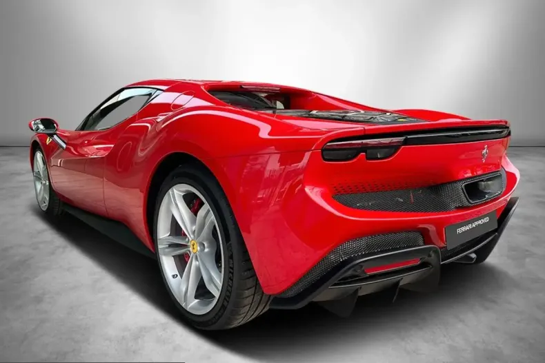 Ferrari 296 GTB din 2023 cu 2.100 km - oferta FER214201 - foto 6
