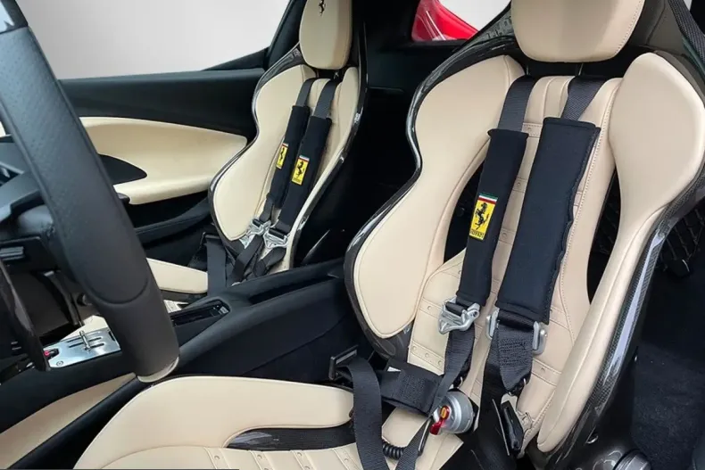 Ferrari 296 GTB din 2023 cu 2.100 km - oferta FER214201 - foto 11