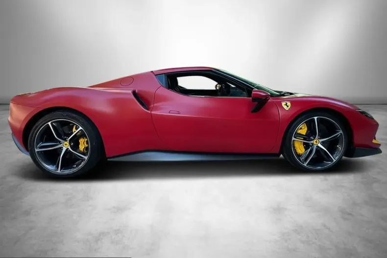 Ferrari 296 GTB din 2023 cu 6.500 km - oferta FER214202 - foto 3