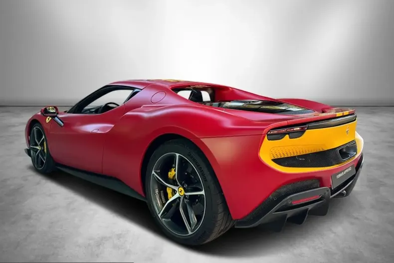 Ferrari 296 GTB din 2023 cu 6.500 km - oferta FER214202 - foto 6