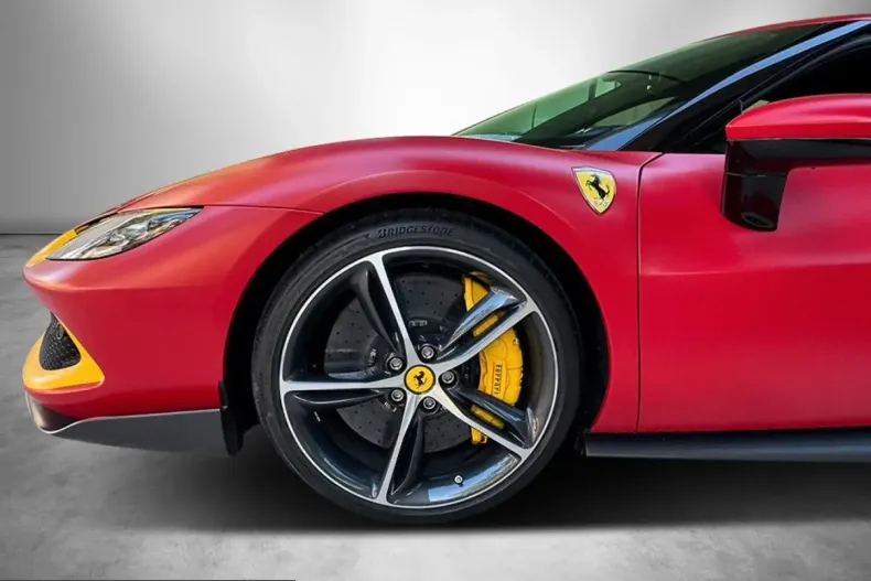 Ferrari 296 GTB din 2023 cu 6.500 km - oferta FER214202 - foto 9