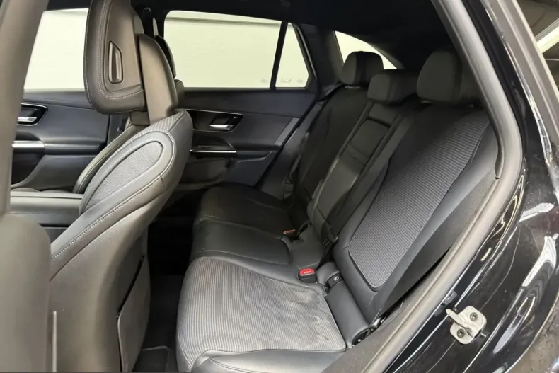 Mercedes-Benz GLC 220 (Clasa GLC) din 2022 cu 54.469 km - oferta MER214205 - foto 5
