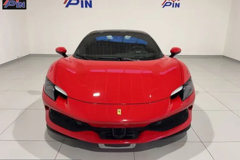 Ferrari LaFerrari din 2025 cu 4.300 km - oferta FER214213 - foto 2
