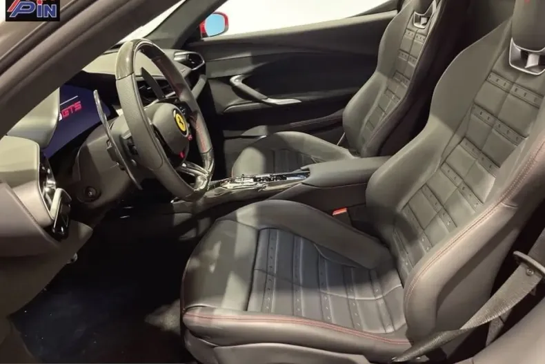 Ferrari LaFerrari din 2025 cu 4.300 km - oferta FER214213 - foto 9