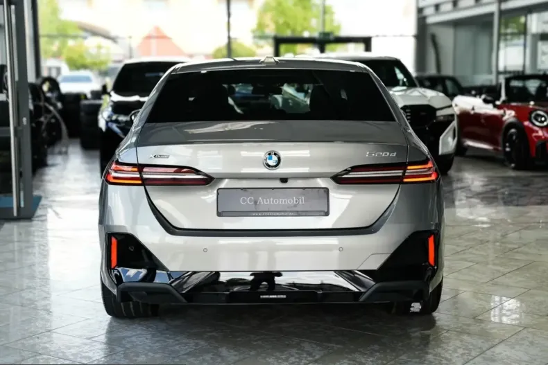 BMW 520 (Seria 5) din 2025 cu 9.000 km - oferta BMW214215 - foto 5