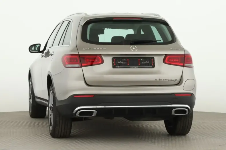 Mercedes-Benz GLC 300 (Clasa GLC) din 2021 cu 79.398 km - oferta MER214216 - foto 6