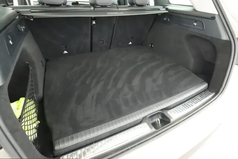 Mercedes-Benz GLC 300 (Clasa GLC) din 2021 cu 79.398 km - oferta MER214216 - foto 9