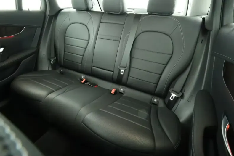 Mercedes-Benz GLC 300 (Clasa GLC) din 2021 cu 79.398 km - oferta MER214216 - foto 12