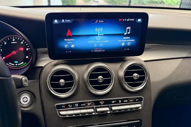Mercedes-Benz GLC 300 (Clasa GLC) din 2021 cu 78.300 km - oferta MER214221 - foto 12
