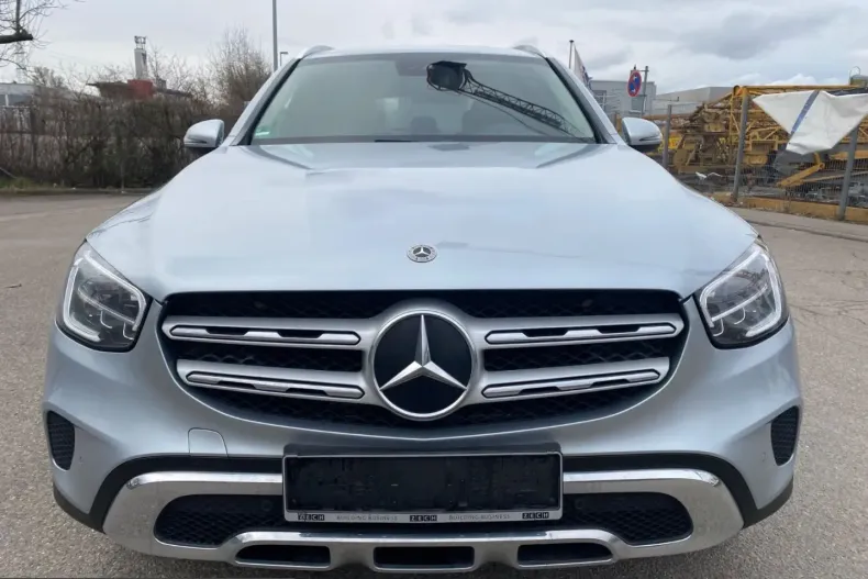 Mercedes-Benz GLC 220 (Clasa GLC) din 2022 cu 74.000 km - oferta MER214222 - foto 2