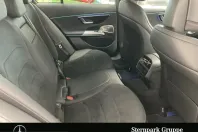 Mercedes-Benz E 300 (Clasa E) din 2024 cu 25.086 km - oferta MER214227 - foto 6
