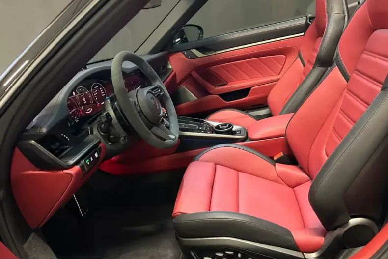 Porsche 992 din 2026 cu 10 km - oferta POR214234 - foto 7