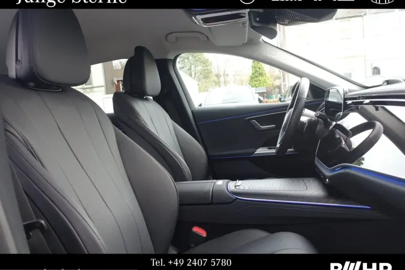 Mercedes-Benz E 300 (Clasa E) din 2025 cu 22.900 km - oferta MER214247 - foto 4