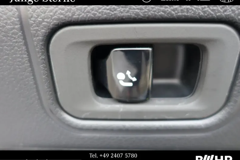Mercedes-Benz E 300 (Clasa E) din 2025 cu 22.900 km - oferta MER214247 - foto 11