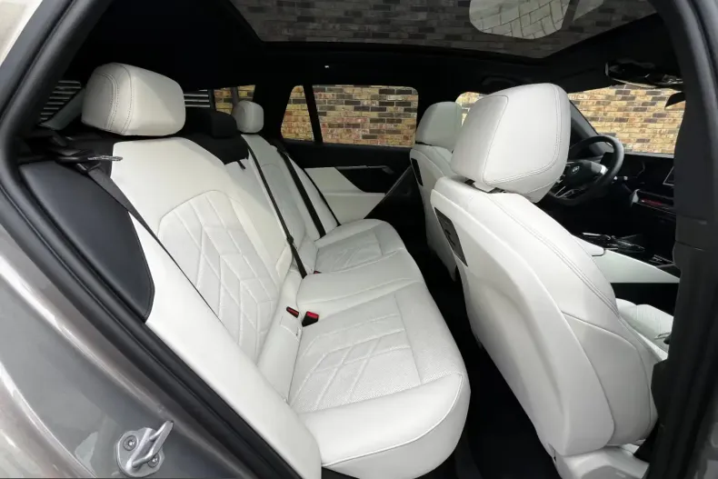 BMW 550 (Seria 5) din 2025 cu 34.900 km - oferta BMW214249 - foto 20