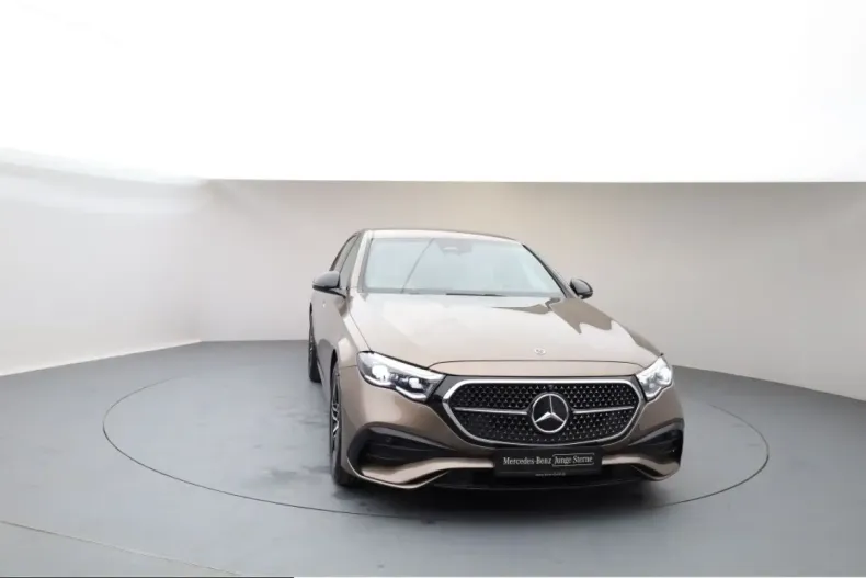 Mercedes-Benz E 200 (Clasa E) din 2024 cu 8.913 km - oferta MER214250 - foto 6